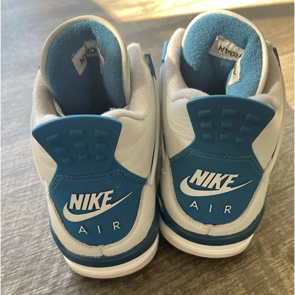 Air Jordan 4 Retro Military Blue5.5Y
